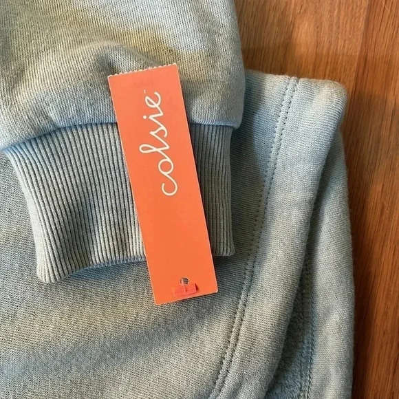 NWT Colsie Top - Picture 3 of 4